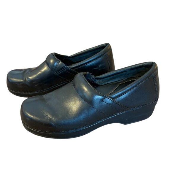 LL Bean Nursing Clogs Black Leather Slip On Round Toe Comfort Shoes Womens 8.5 - Picture 3 of 10